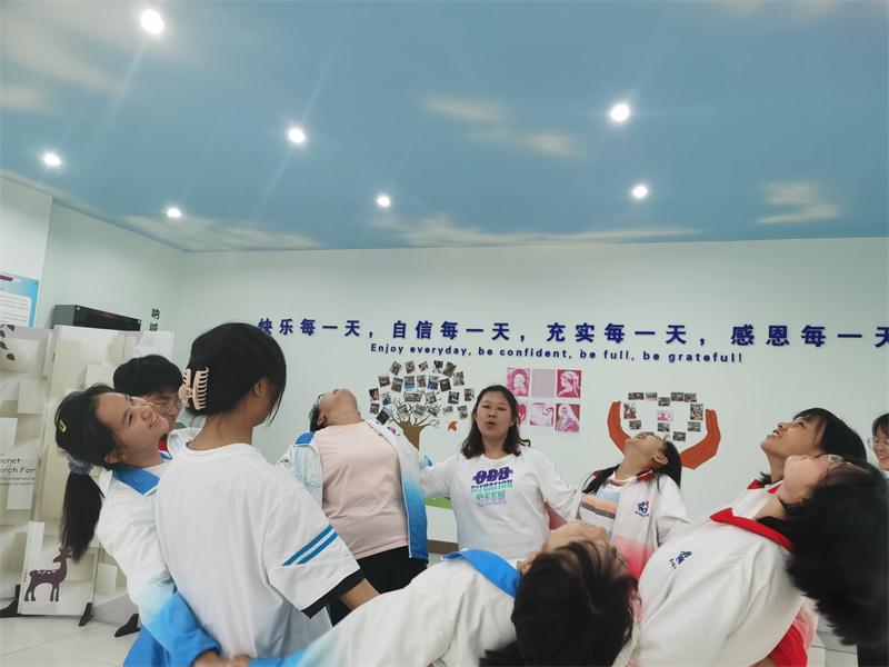 讓心育之花綻放——興義中學(xué)心理健康教育工作紀(jì)實(shí)